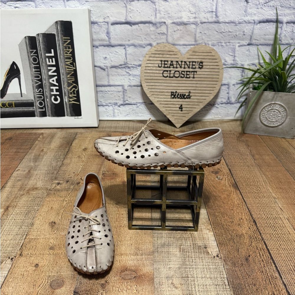 Spring Step Women's Moonwalk Slip-On Shoe